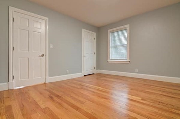 15 Dunbarton Rd