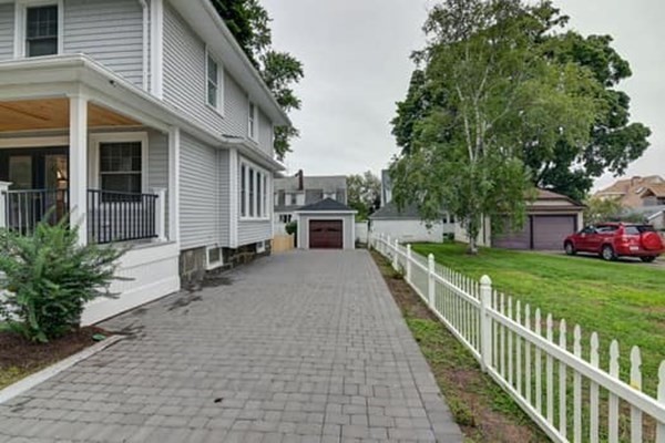 15 Dunbarton Rd