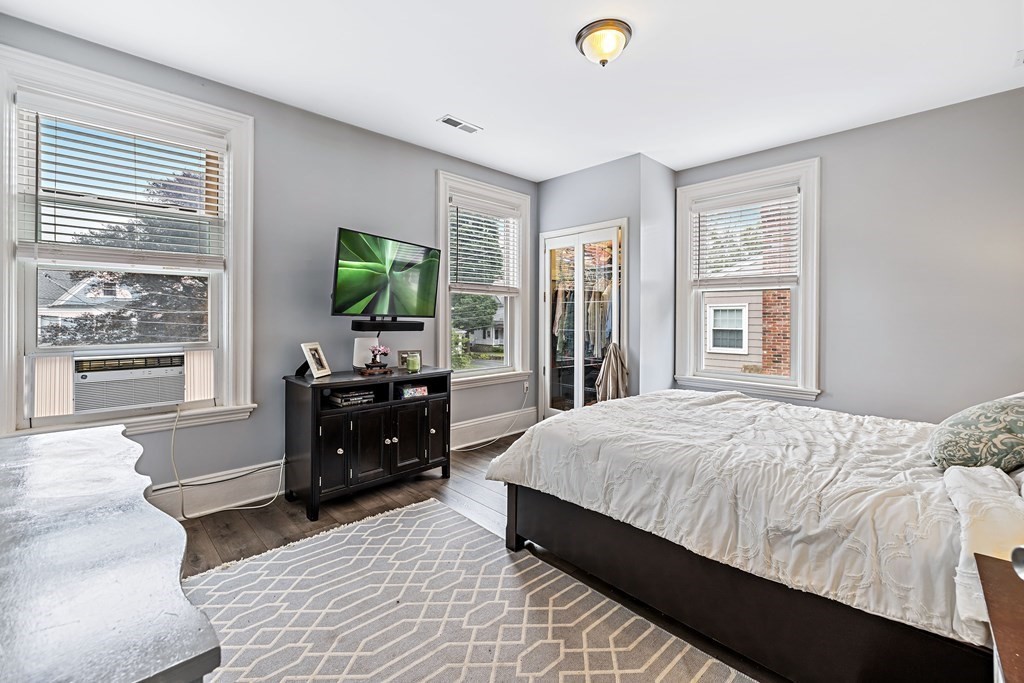 50 Maple St