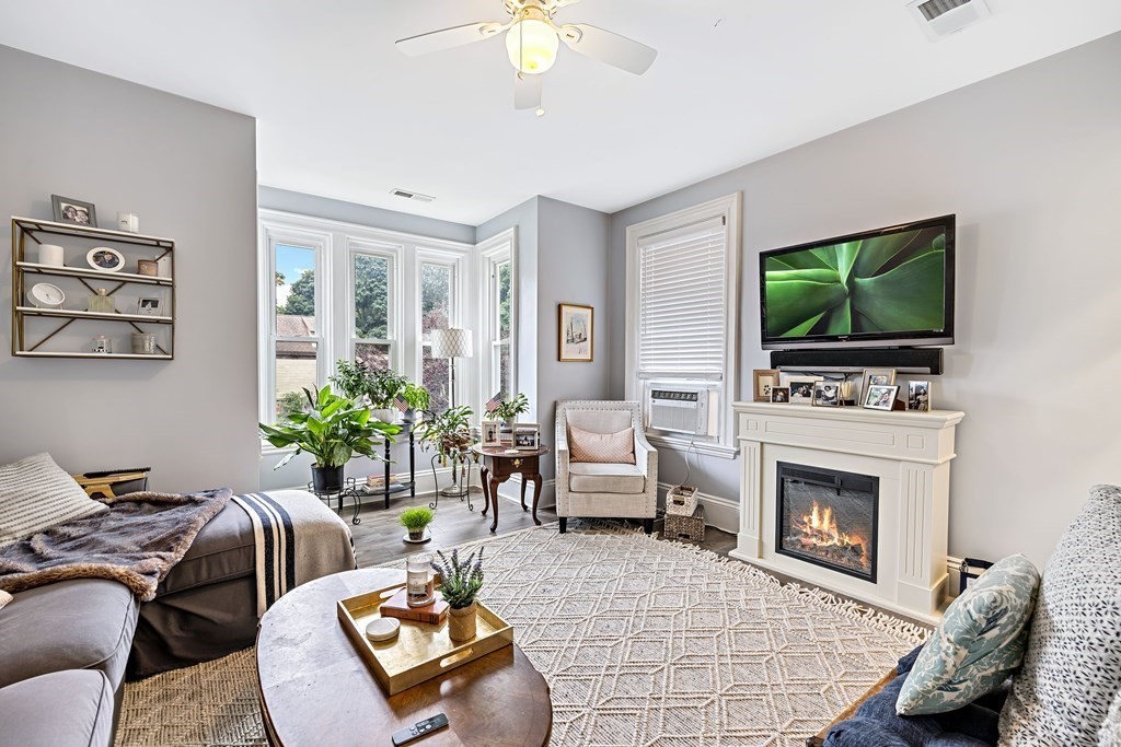 50 Maple St