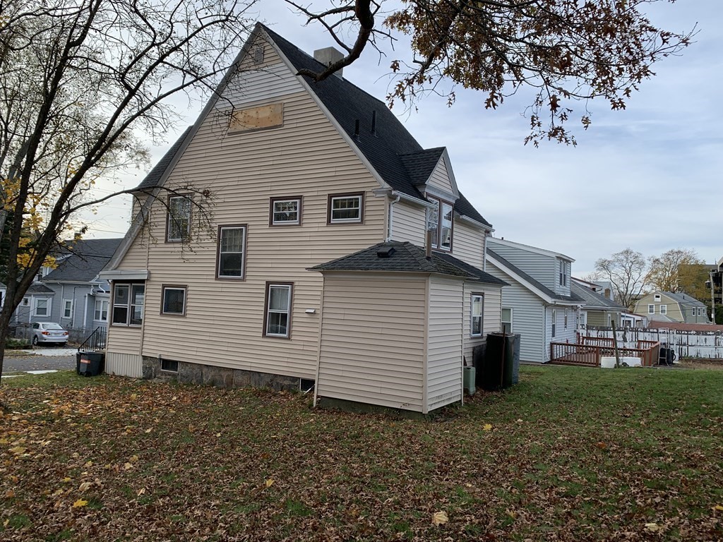 18 Montclair Ave