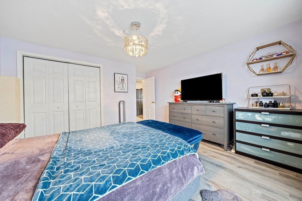 3 Tara Dr # 7