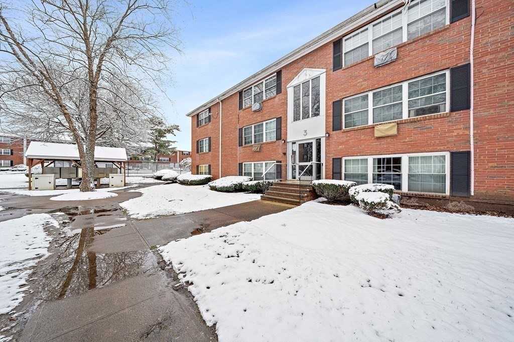 3 Tara Dr # 7