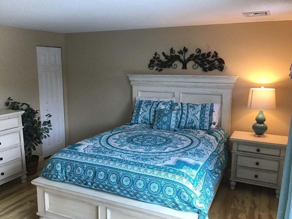 27 Surrey Ln # 27