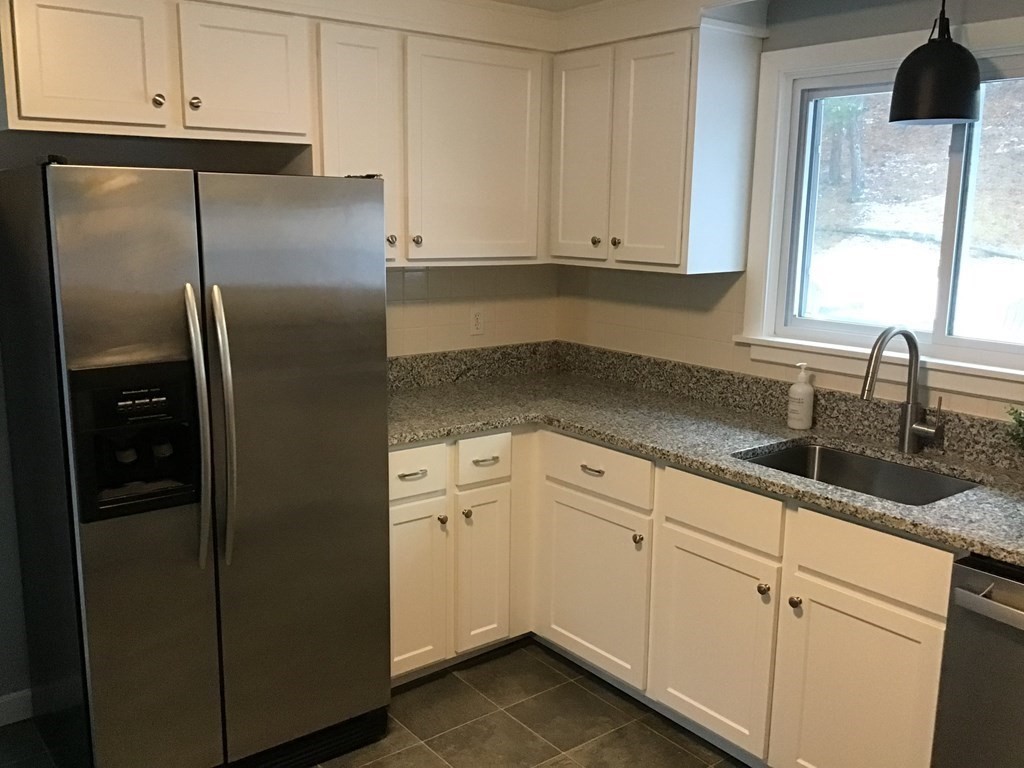 27 Surrey Ln # 27
