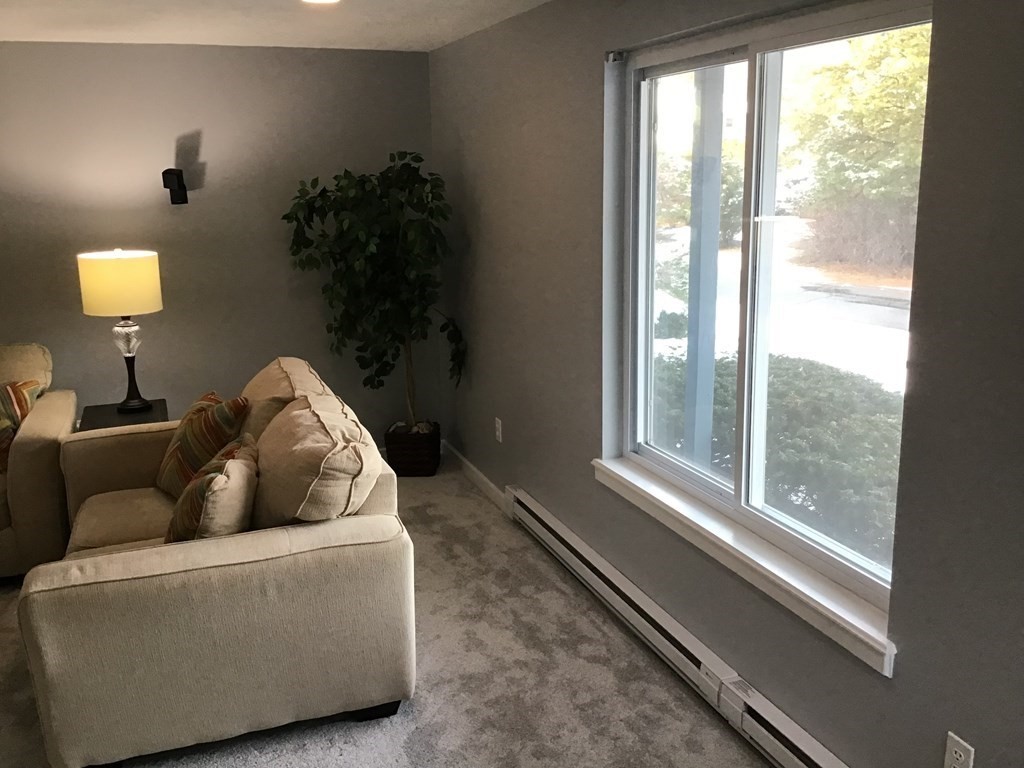 27 Surrey Ln # 27