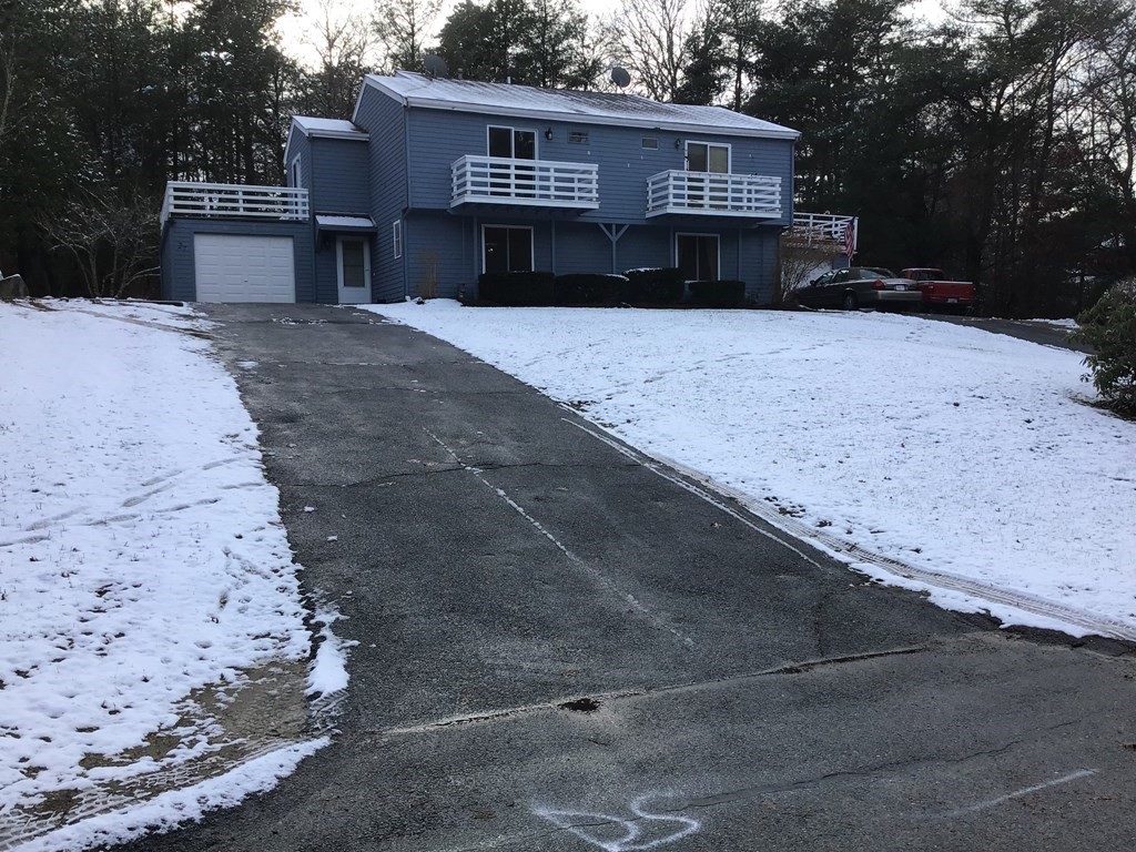 27 Surrey Ln # 27