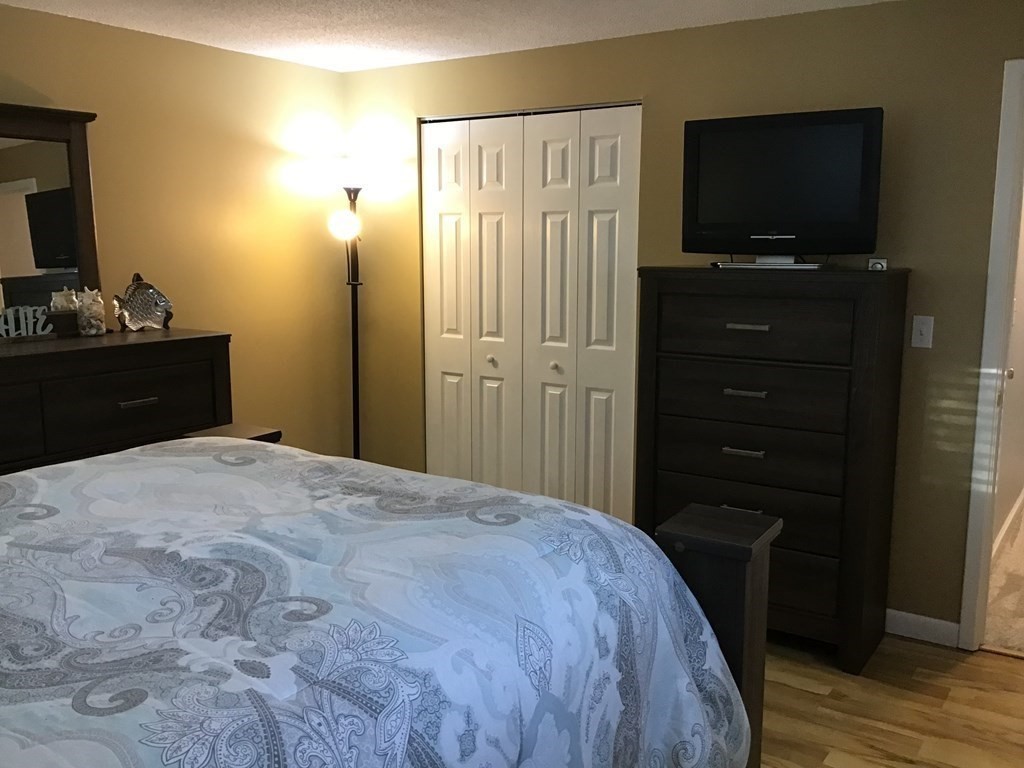 27 Surrey Ln # 27
