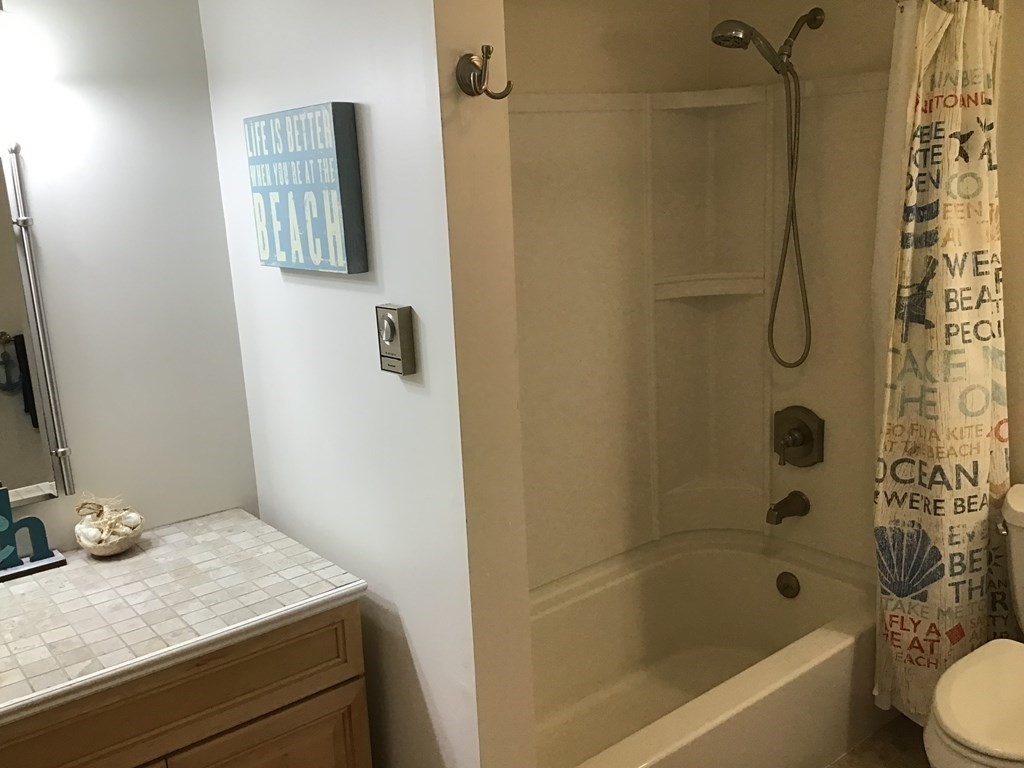 27 Surrey Ln # 27