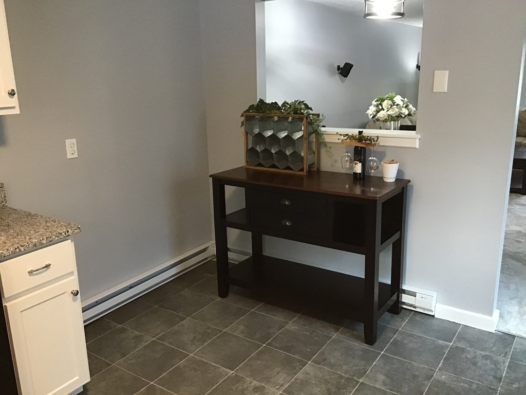 27 Surrey Ln # 27