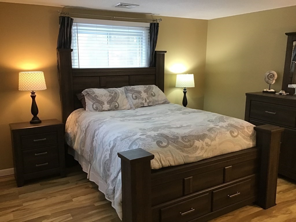 27 Surrey Ln # 27