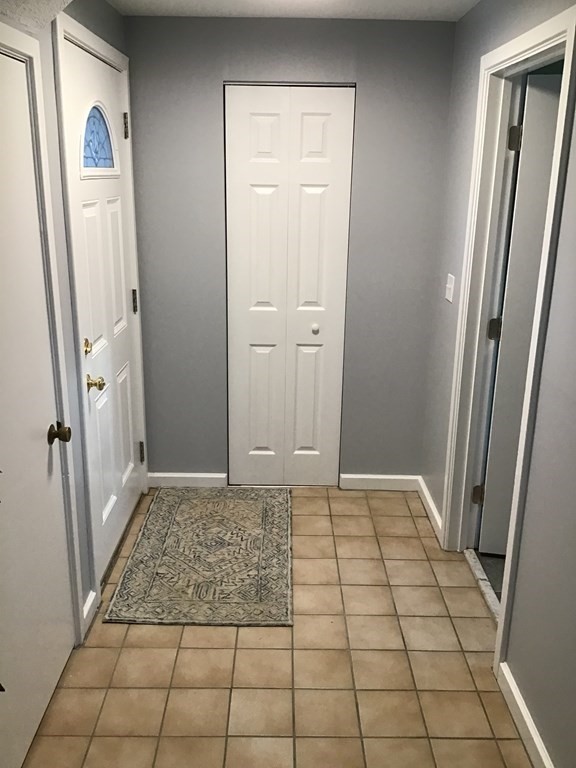 27 Surrey Ln # 27