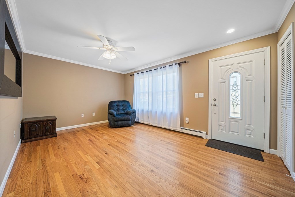 28 Burnside St