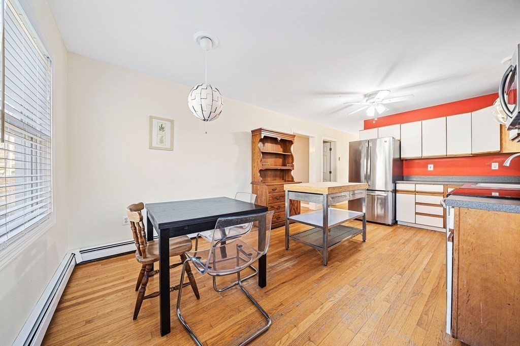 28 Burnside St