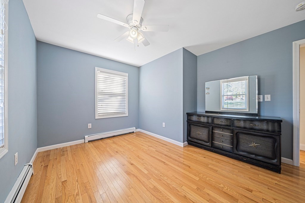 28 Burnside St