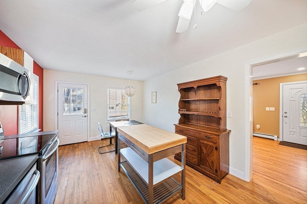 28 Burnside St