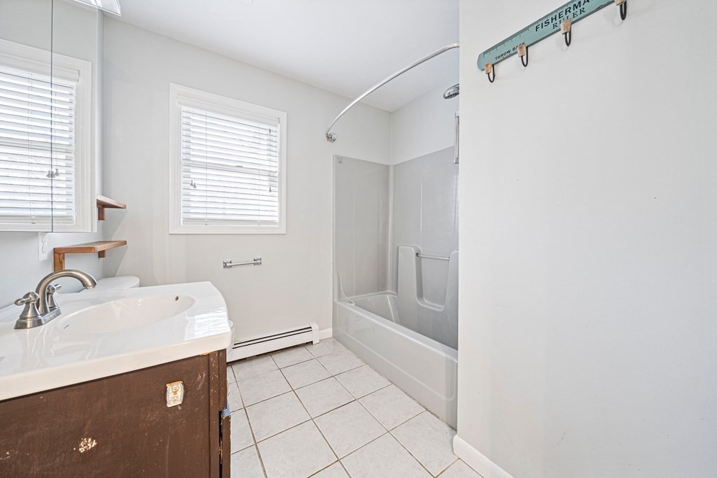 28 Burnside St