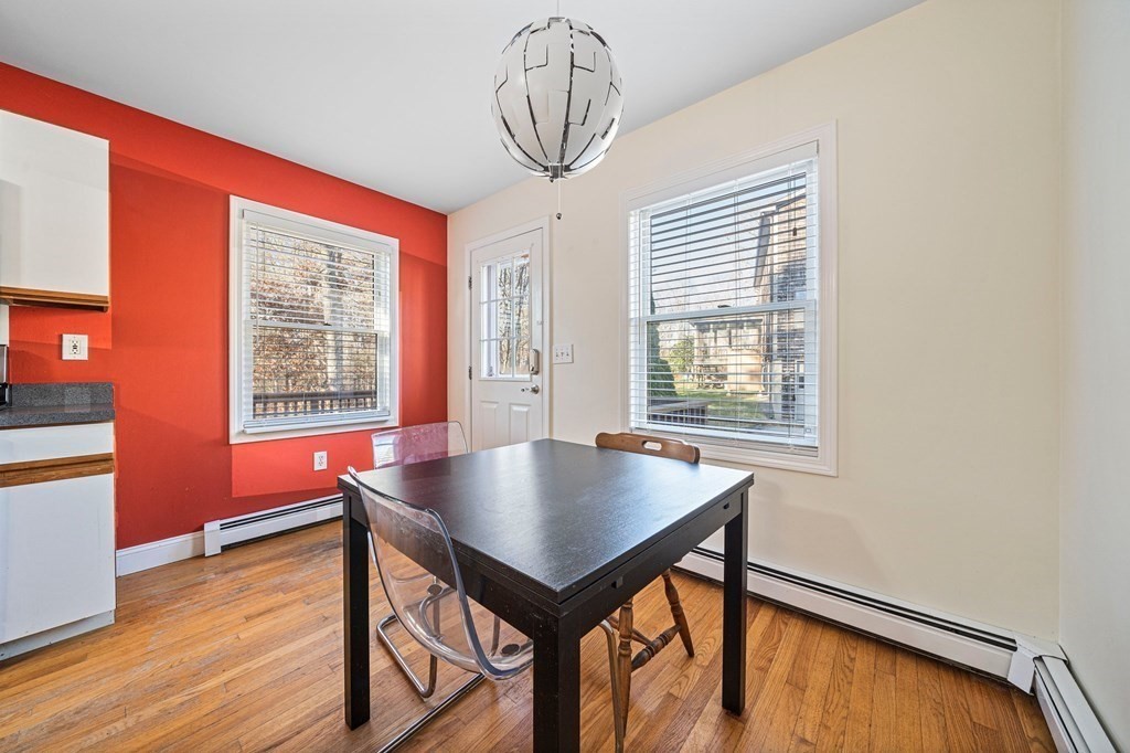 28 Burnside St