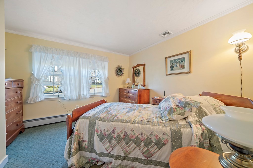 27 Edwards Rd