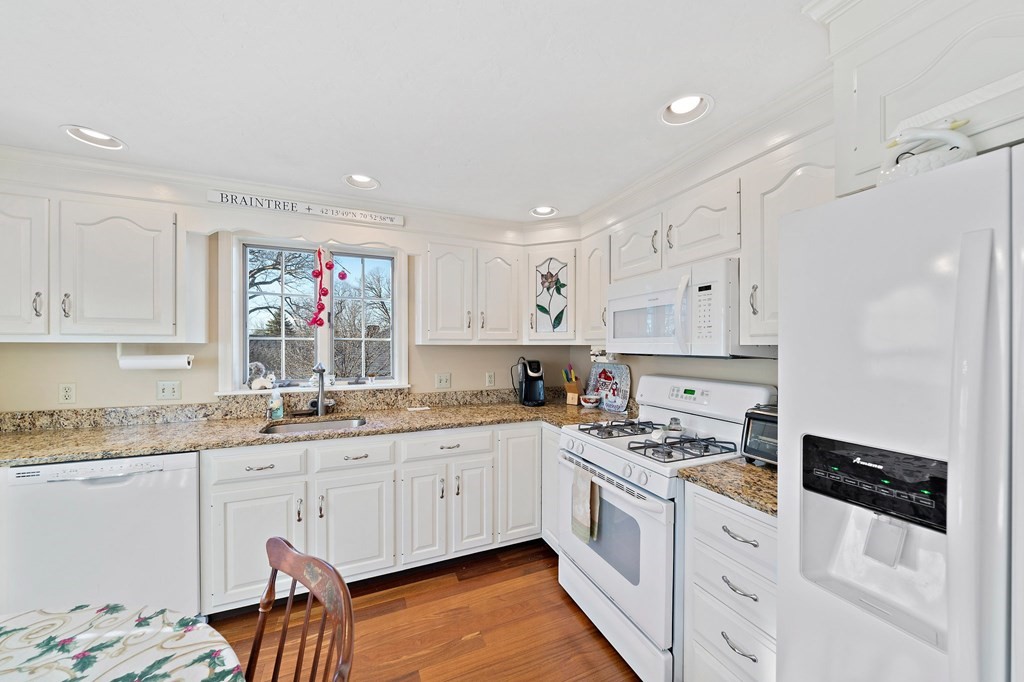 27 Edwards Rd