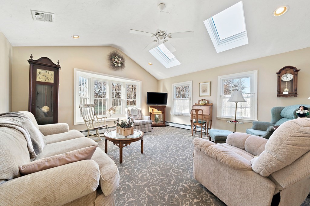 27 Edwards Rd
