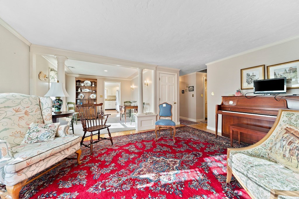 27 Edwards Rd