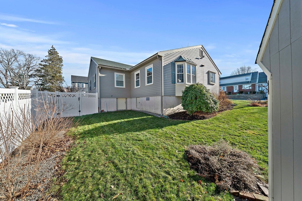 27 Edwards Rd