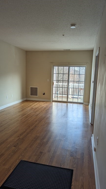 21 Hampshire Rd # 205