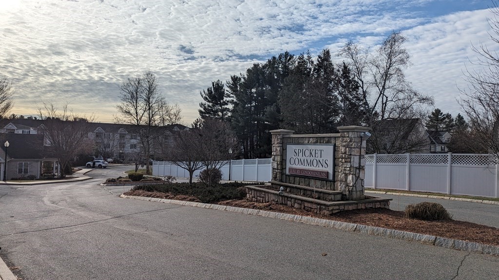 21 Hampshire Rd # 205