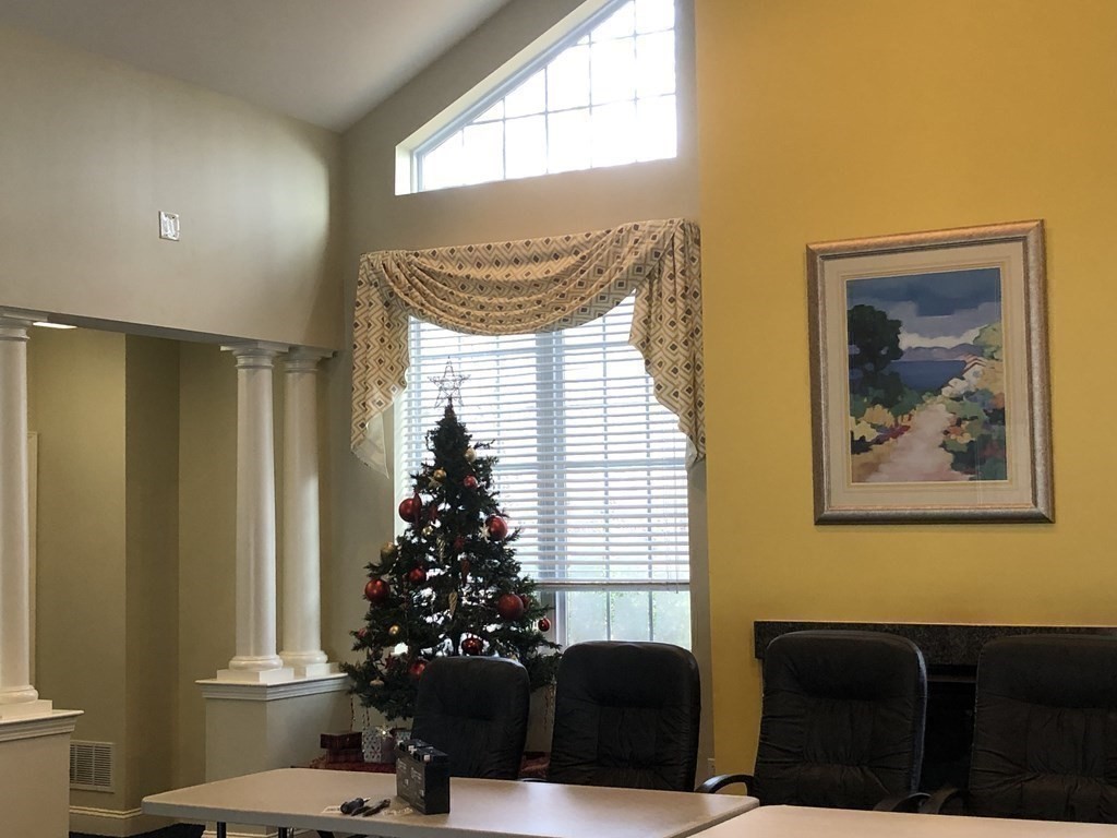 21 Hampshire Rd # 205