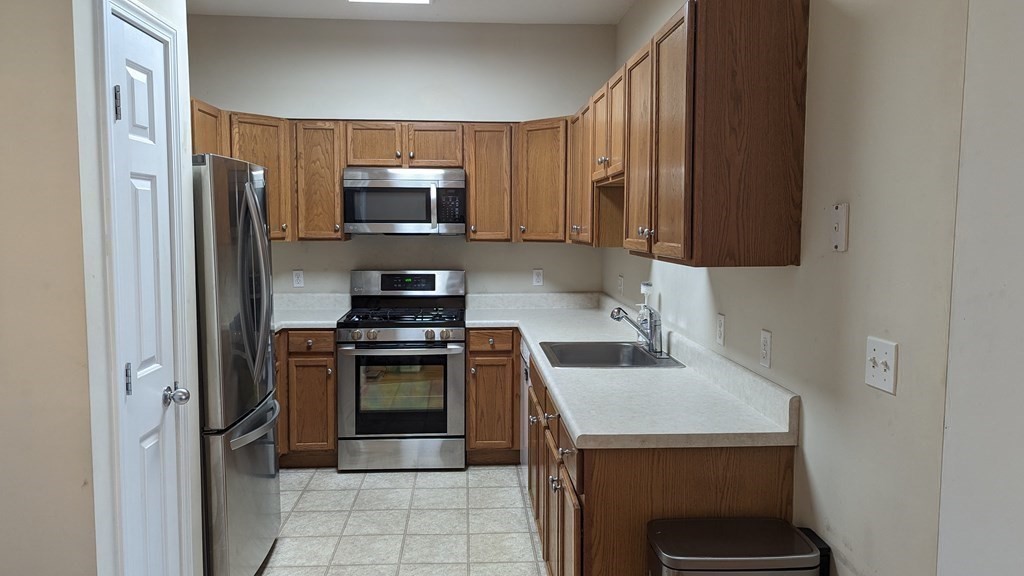 21 Hampshire Rd # 205
