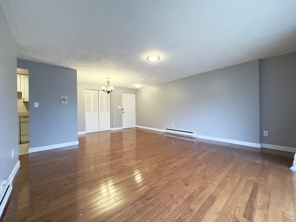 96 Fountain Ln # 7