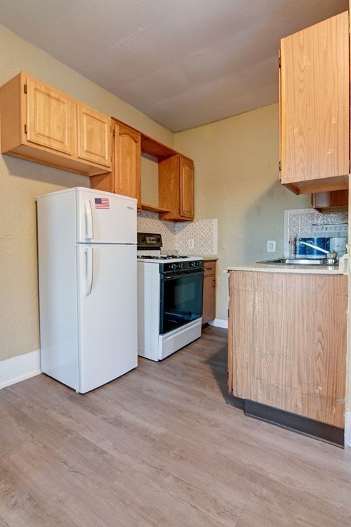 25 Oakland Ave # 2F