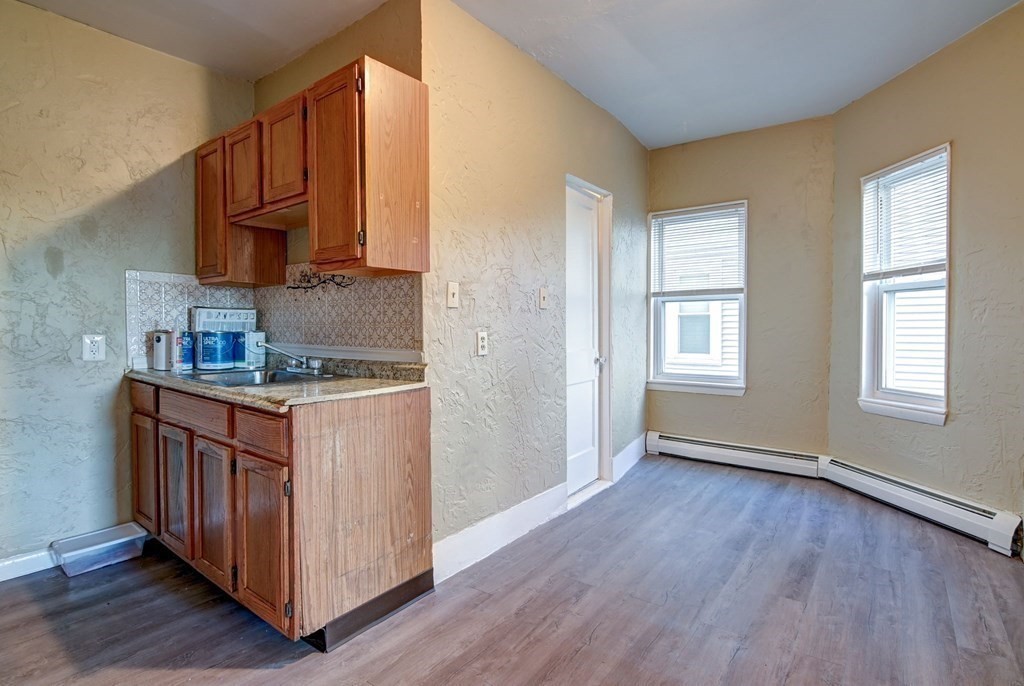 25 Oakland Ave # 2F