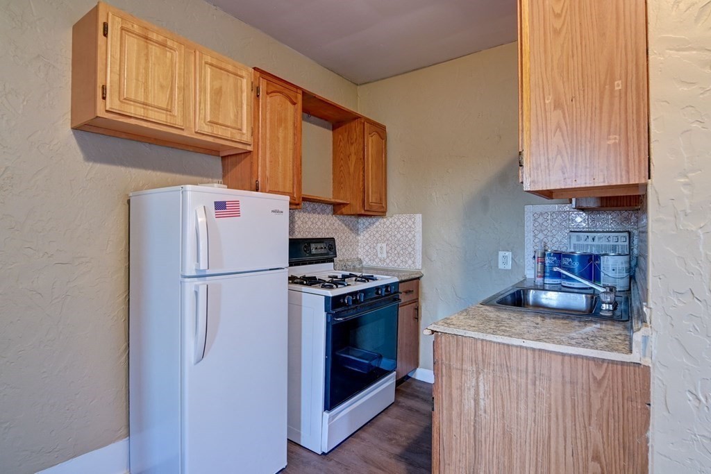 25 Oakland Ave # 2F