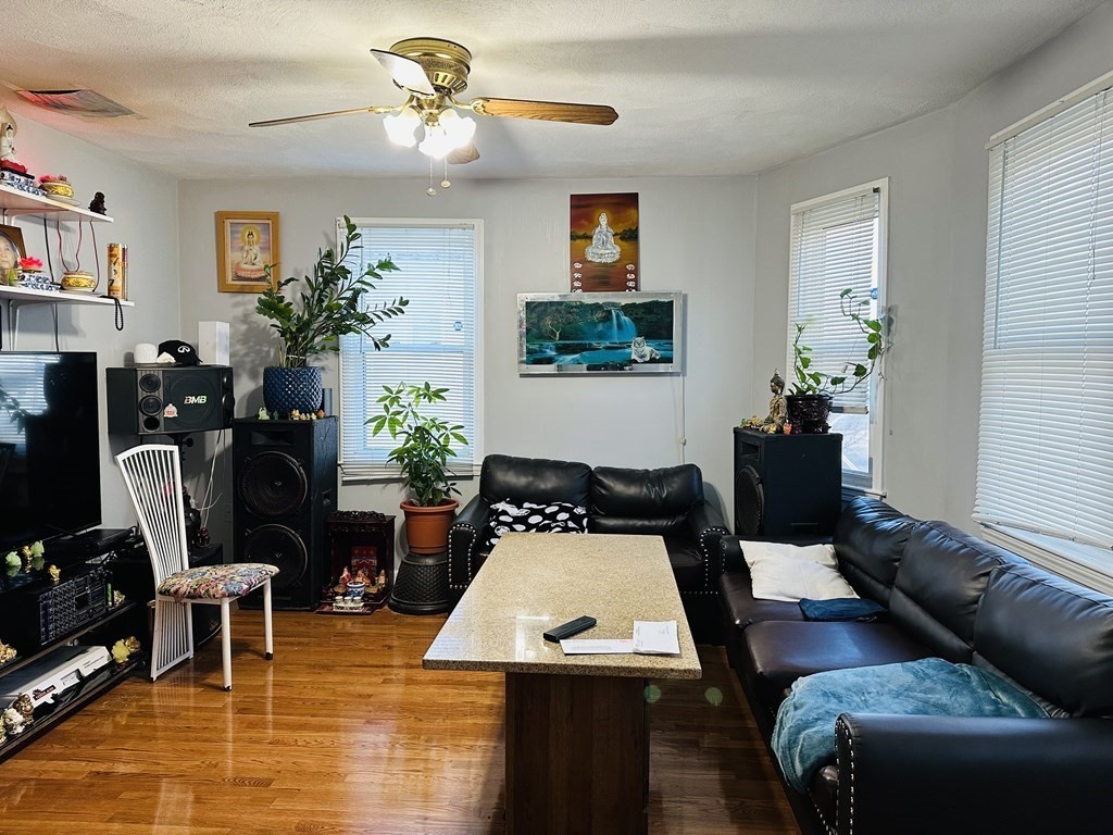 101 Hancock St