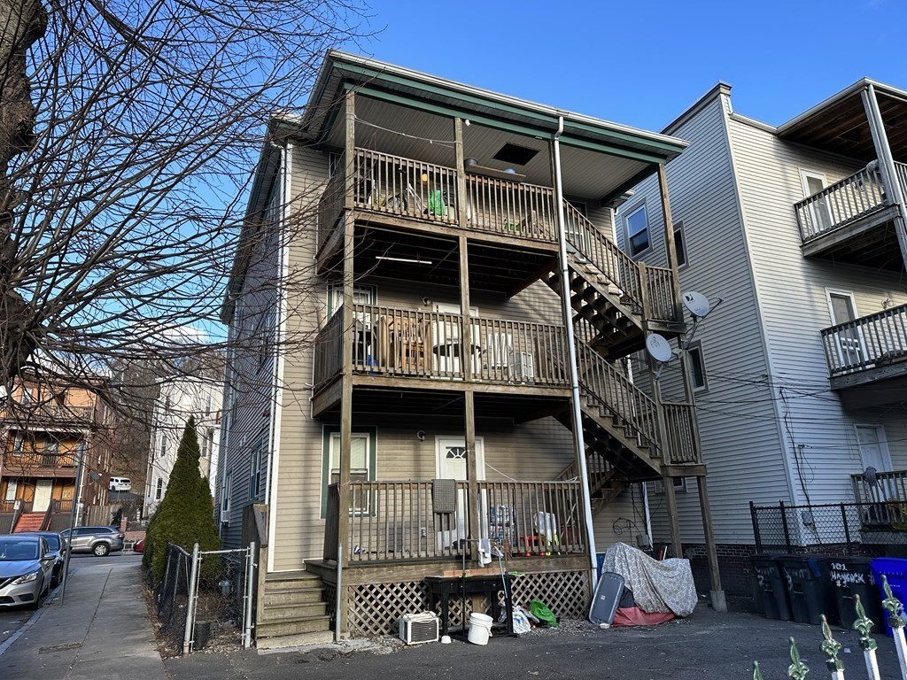 101 Hancock St