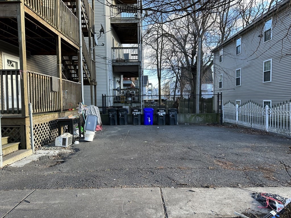 101 Hancock St