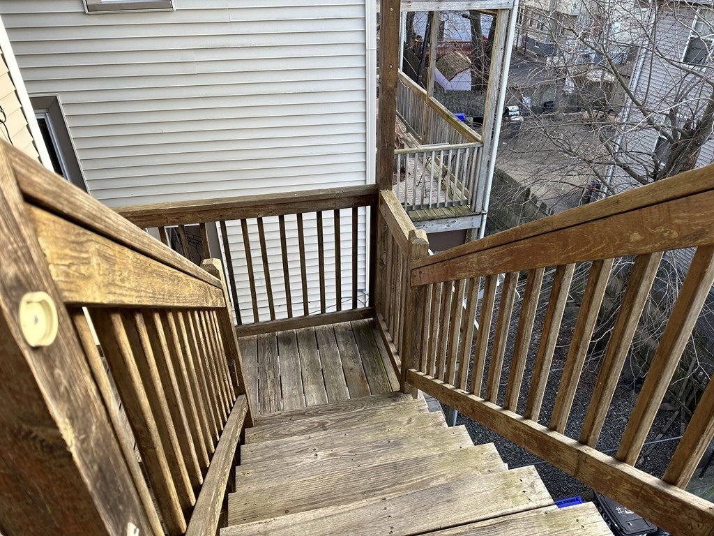 101 Hancock St