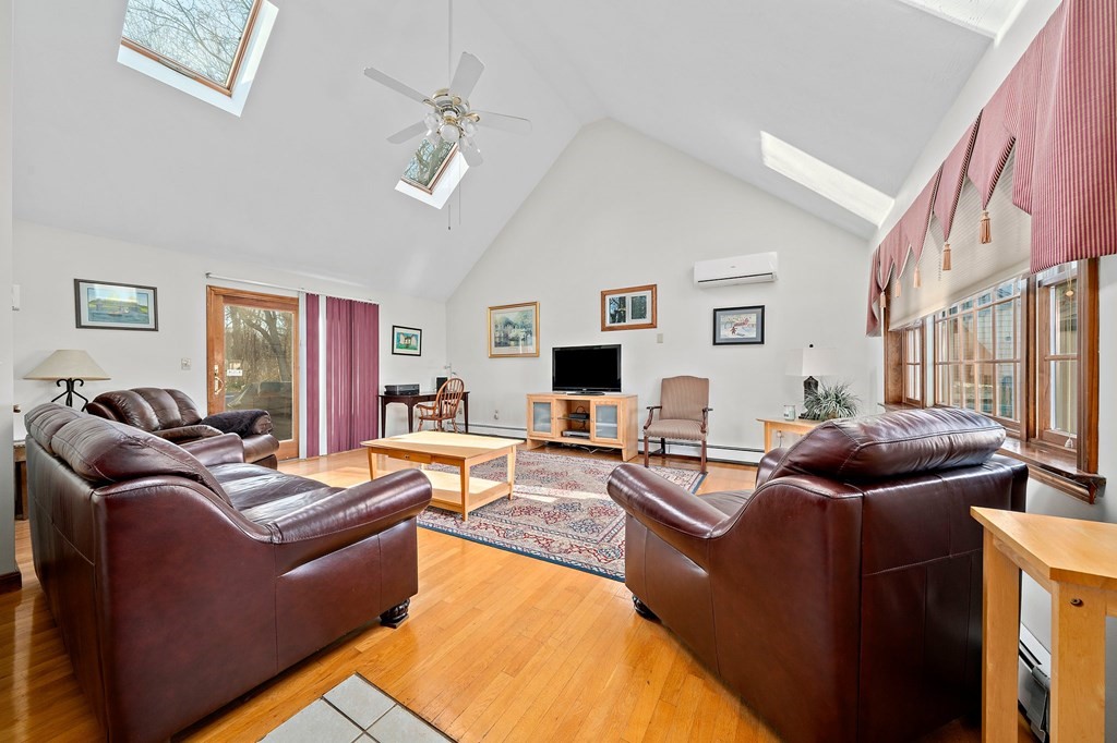 65 Moreland Rd