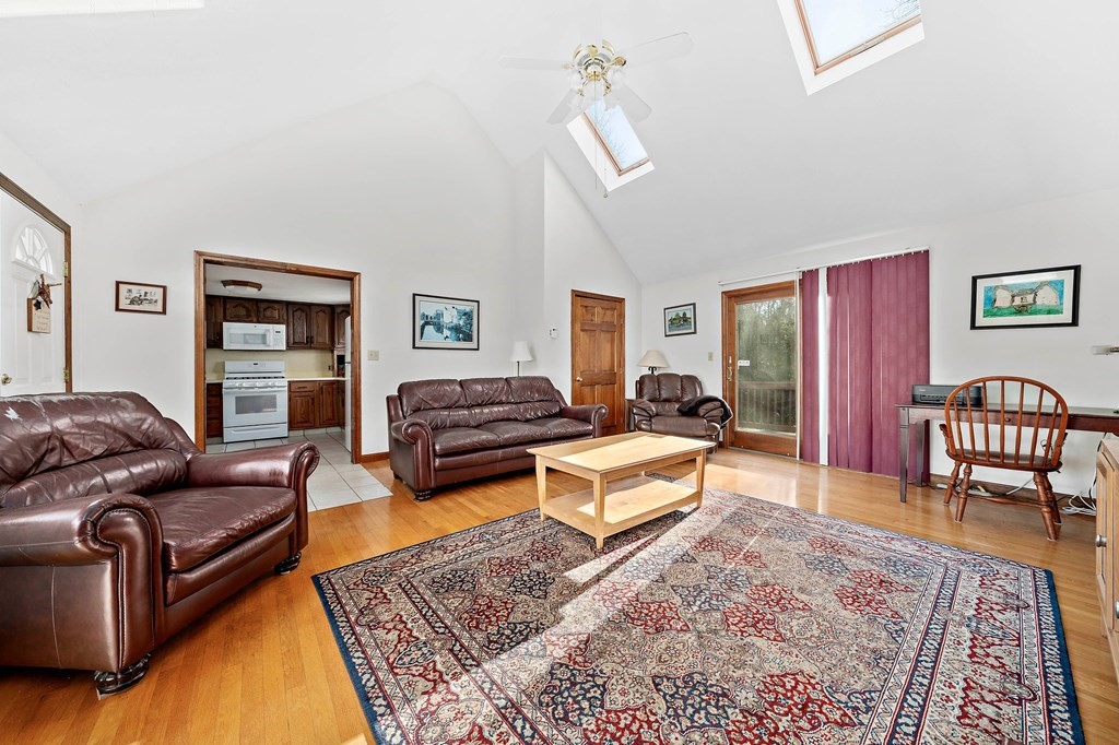 65 Moreland Rd
