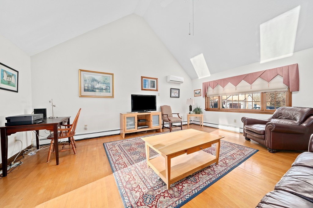 65 Moreland Rd