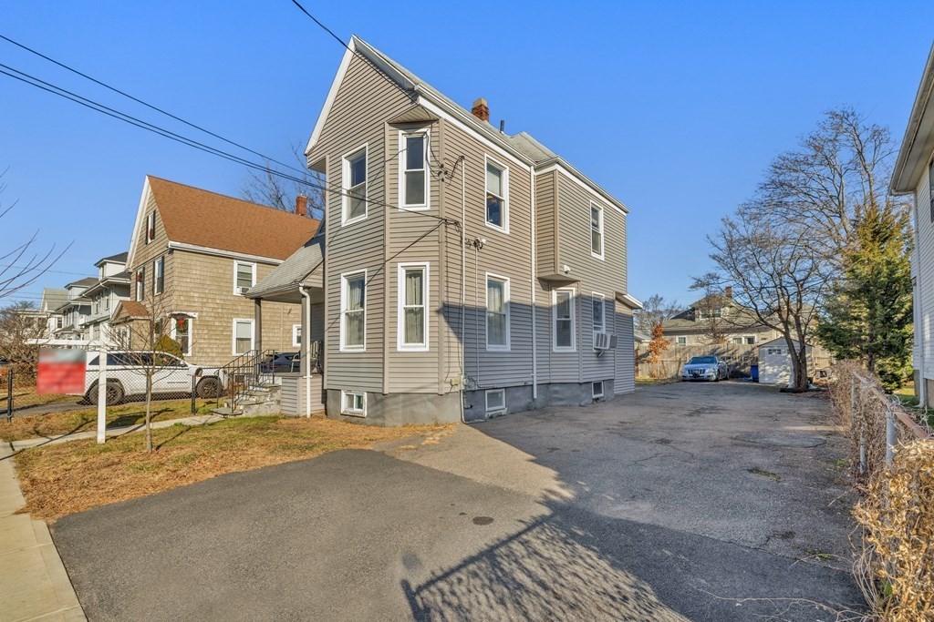 72 Freeman St