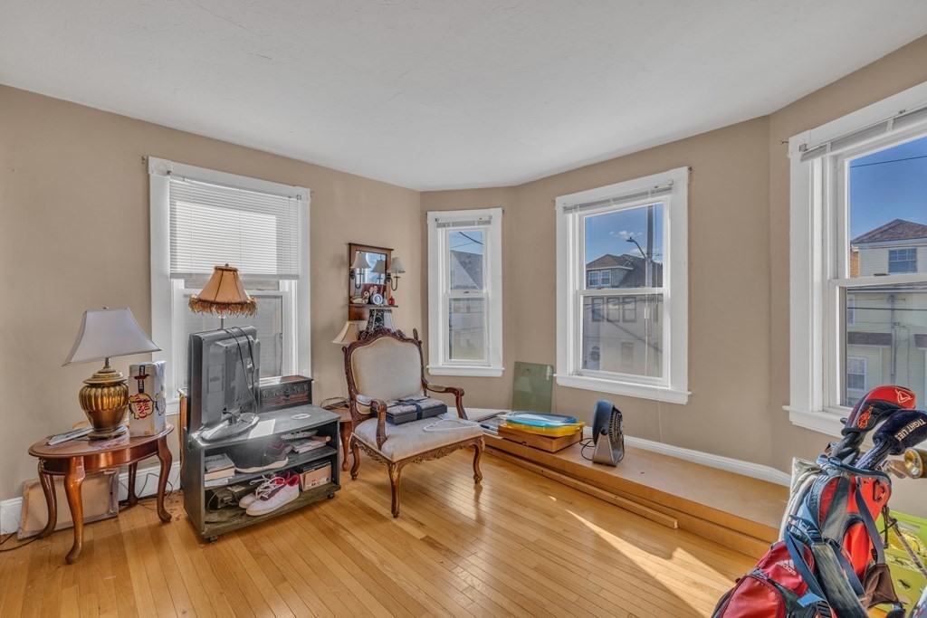 72 Freeman St