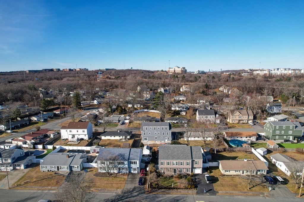 77 Joseph Rd