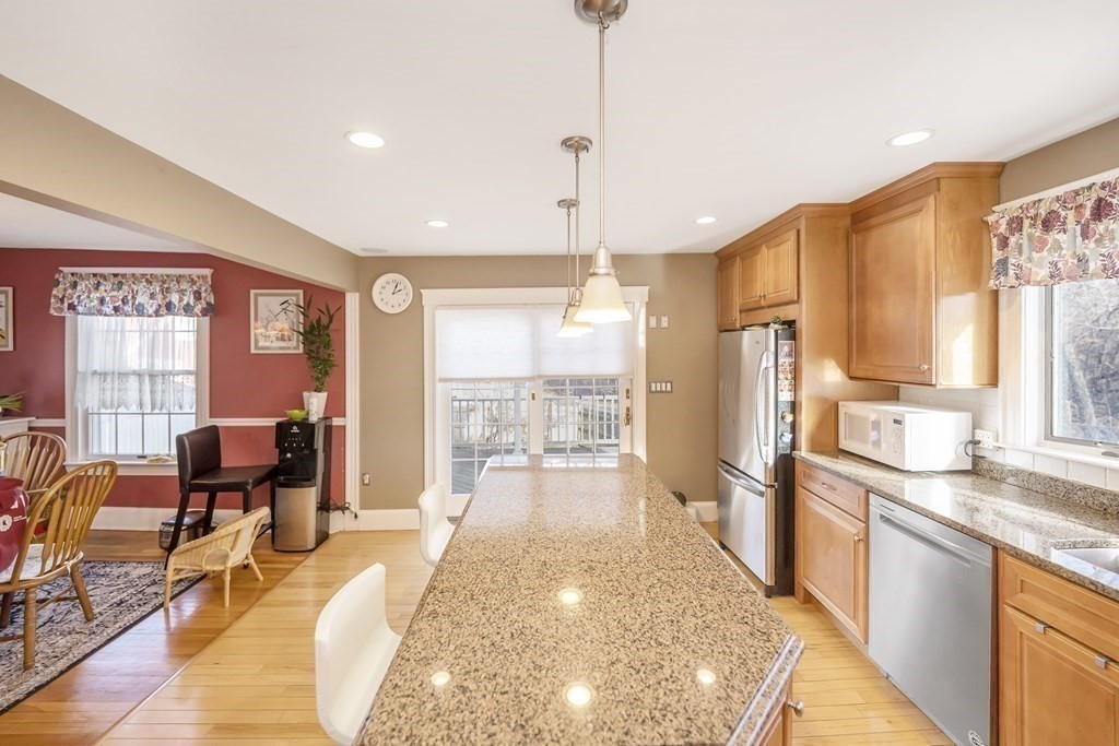 28 Newfield St