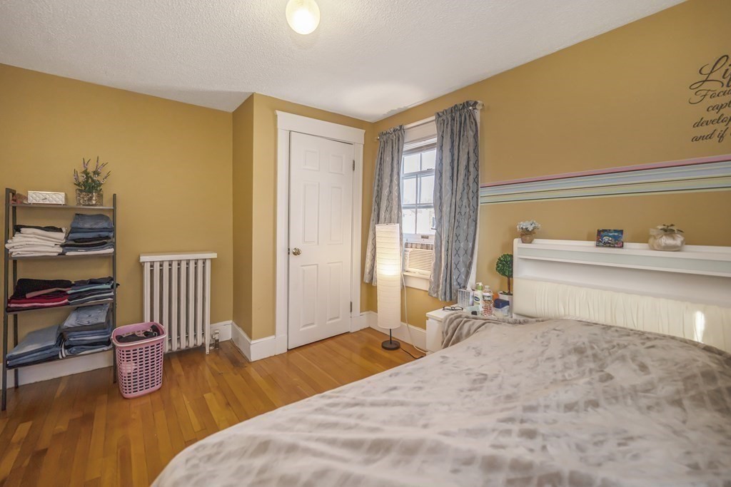 28 Newfield St