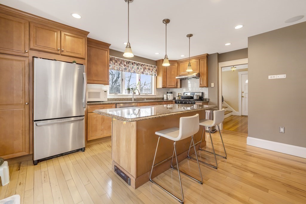 28 Newfield St