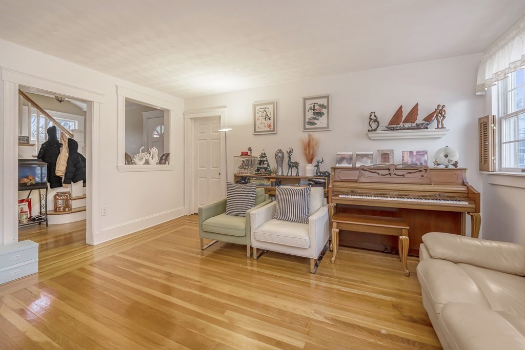 28 Newfield St