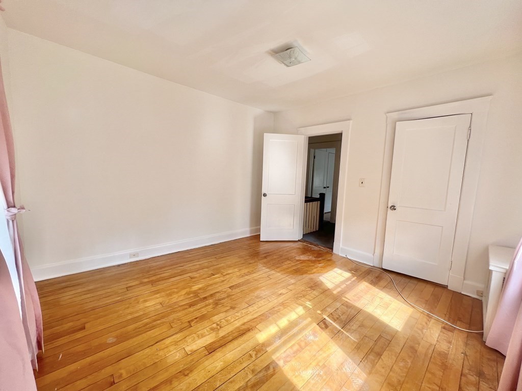 21 Upcrest Rd